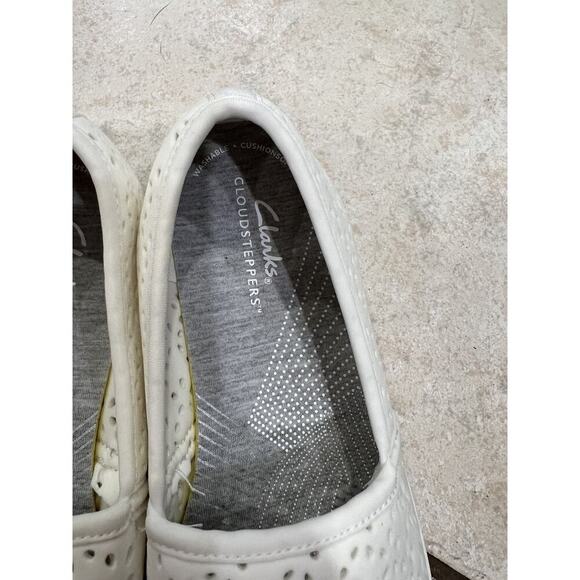 Clarks Cloudsteppers Breeze Emily Womens 8M White Slip on Cushion Flats - Picture 5 of 7